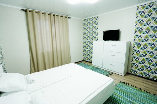 Interhouse Karakol, Book Hotel Hotels in Issyk-Kul Region with Parking, Parking
