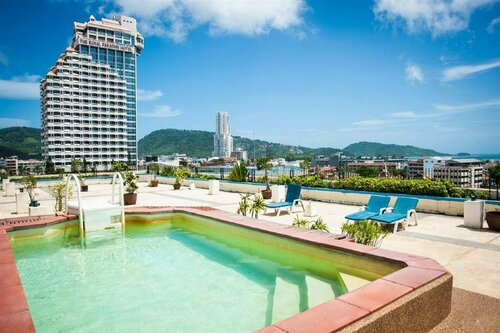 Курортный отель Bel Aire Resort Phuket, Забронировать Курортный отель Отели Пхукета с бассейном, Бассейн