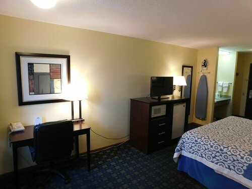 Days Inn - Sioux City, Varaa Hotelli Hotellit Iowa uima-altaalla, Uima-allas