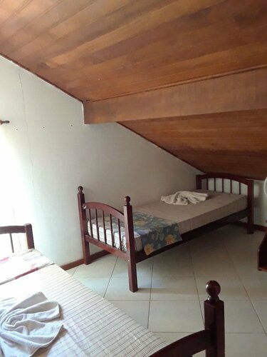 Yellow Guest House, Забронировать Гостевой дом Консейсано-ди-Жакарей Мангаратиба