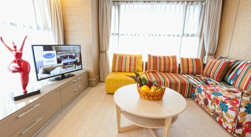 Complex International Hotel, Забронировать Отель Отели Лунцюанььи с парковкой, Парковка