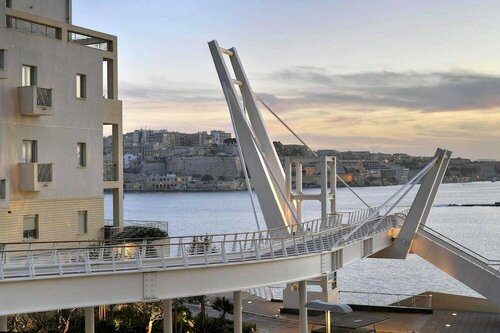 Cozy Apartment in an Amazing Location, Reservar Apartamento Sliema Malta