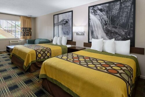 Super 8 Motel Historic, Book Mini-hotel Hoteller i Virginia med parkering, Parkering