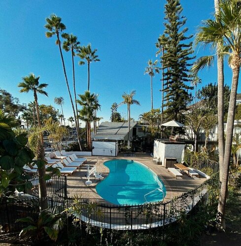 Le Petit Pali Laguna Beach, Забронировать Отель Бизнес-отели Лагуна-Бич, рядом с Treasure Island Park Laguna Beach, 4* 5*