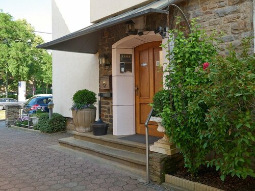 Haus Mooren, Hotel Garni, Забронировать Отель Билк Дюссельдорф