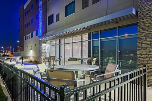 Candlewood Suites Lenexa, Reserva ahora Hotel Hoteles en Kansas con aparcamiento, Aparcamiento