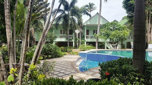 Rattana Guesthouse & Bungalow, Забронировать Курортный отель Отели Самуи с парковкой, Парковка