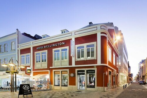 EXE Wellington, Забронировать Отель Отели Фигейра-да-Фош с бассейном, Бассейн