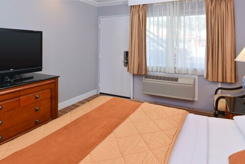 Highlander Motel, Забронировать Мотель Окленд Область залива Сан-Франциско
