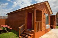 Texas Star Lodges, Забронировать Дом для отпуска Коттеджи Флоресвилля, Коттедж
