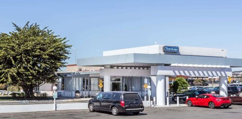 Travelodge by Wyndham San Francisco Airport North, Забронировать Мини-отель Мини-отели San Mateo County, Мини-отель