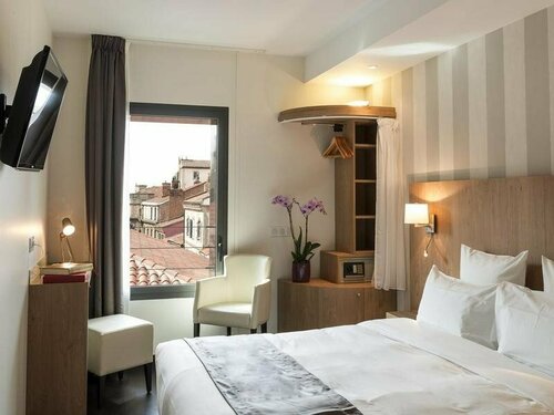 Hôtel Le Père Léon, Забронировать Отель Тулуза Верхняя Гаронна