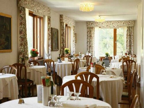 Hotel Corona, Забронировать Отель Отели Кортина-д'Ампеццо с питанием, Пансион