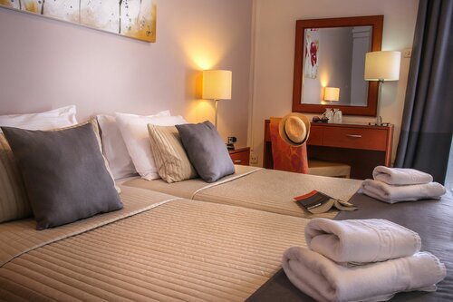Chryssi Akti, Sure Hotel Collection, Забронировать Отель Батсион Андрос
