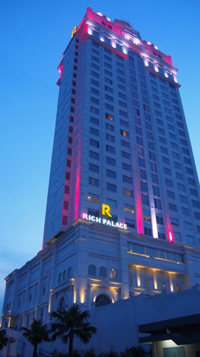 Golden Tulip Legacy Surabaya, Rezervasyon Otel Dukuh Pakis 