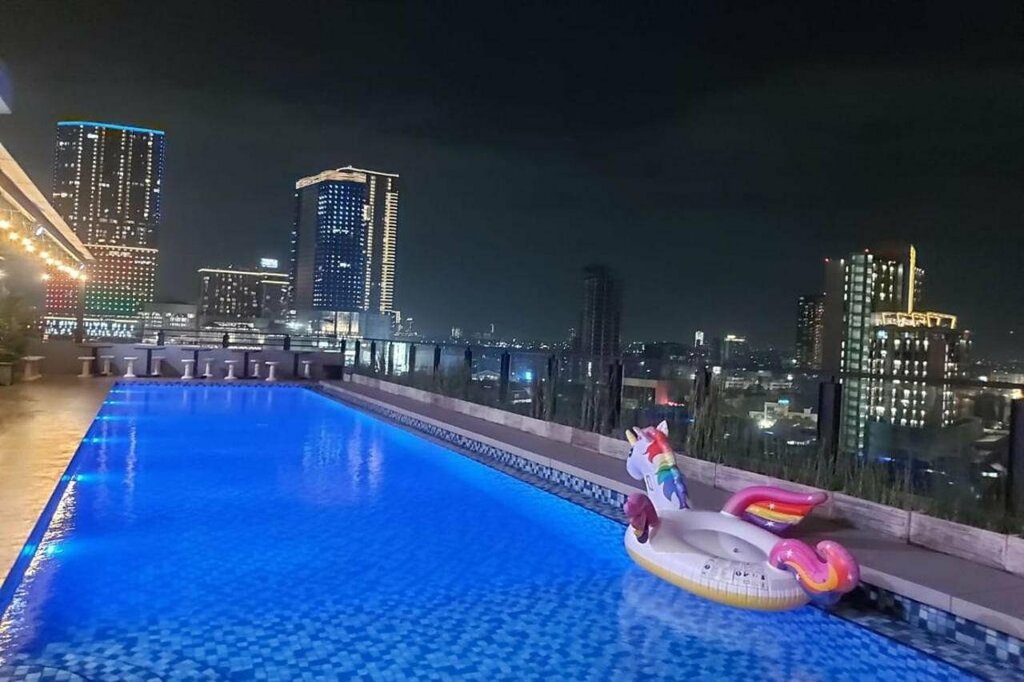 Surabaya River View Hotel