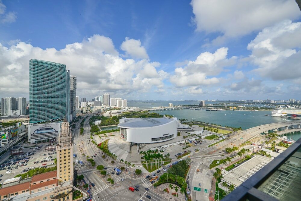 Elegance and Charm Studio at Bayside MIA