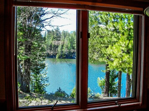 Mount Shasta Resort, Забронировать Курортный отель Отели Макклауд с парковкой, Парковка