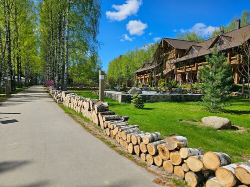 romanov Les eco Hotel, Rezerwuj Hotel Lunevo 