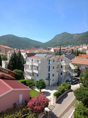 Apartments and Rooms Grand Palazzo, Забронировать Апартаменты/квартира Отели Будванская ривьеры с парковкой, рядом с Пляж Словенска, Парковка