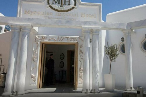 Myconian Imperial Resort