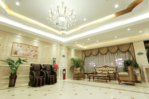 Vienna Hotel, Забронировать Отель Сиань Шэньси, рядом с Городская стена Сианя