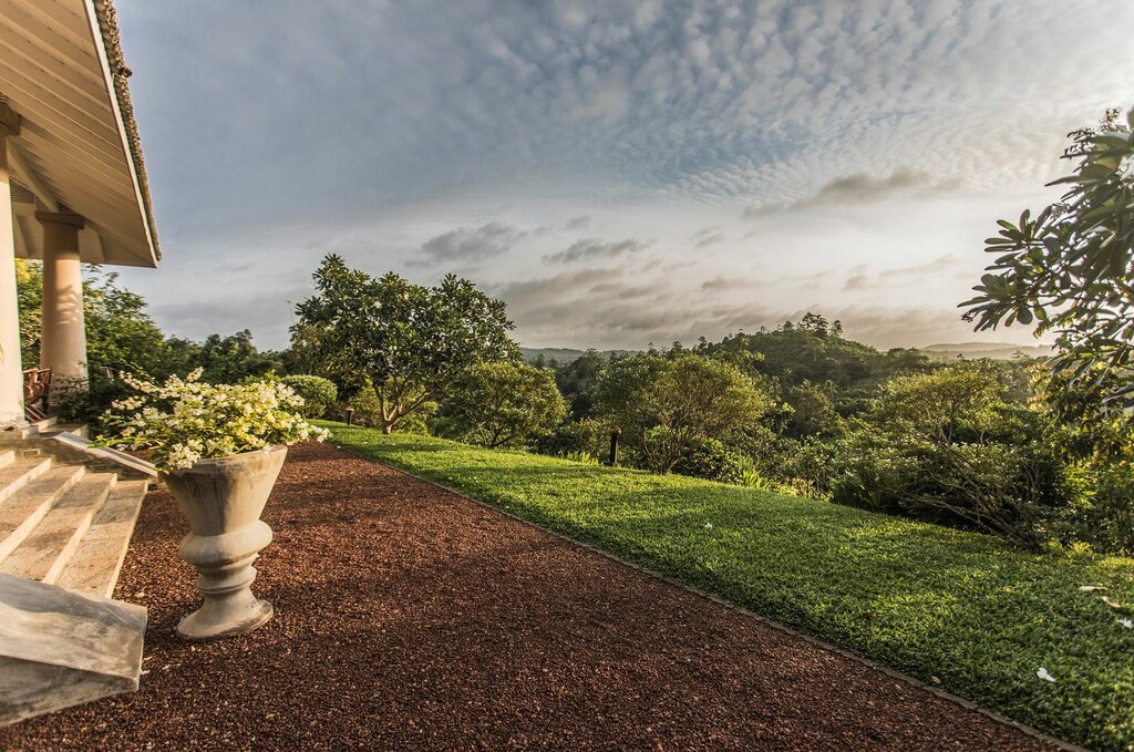 Villa Mayurana by Edwards Collection