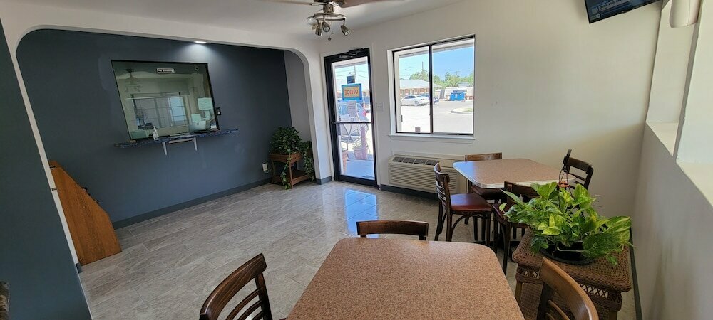 Alamo Inn & Suites Downtown