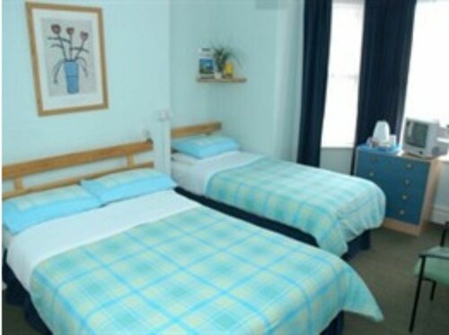 Kentmere Guest House, จอง เกสท์เฮาส์ โฟล์กสตัน Kent
