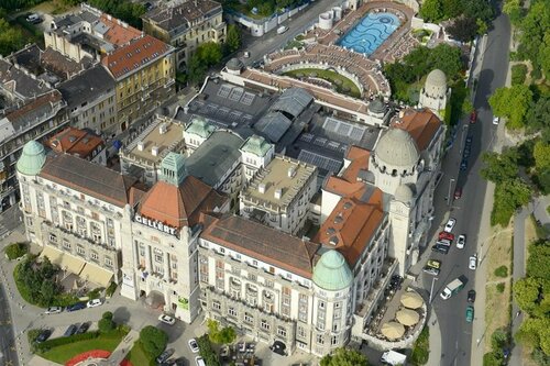 Danubius Hotel Gellert, Varaa Hotelli Hotellit Budapest uima-altaalla, Uima-allas