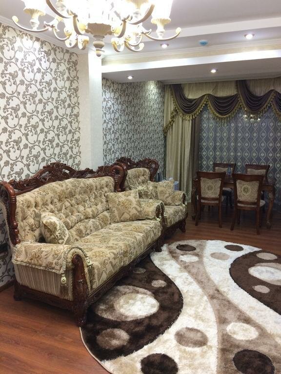 Гостиный дворик