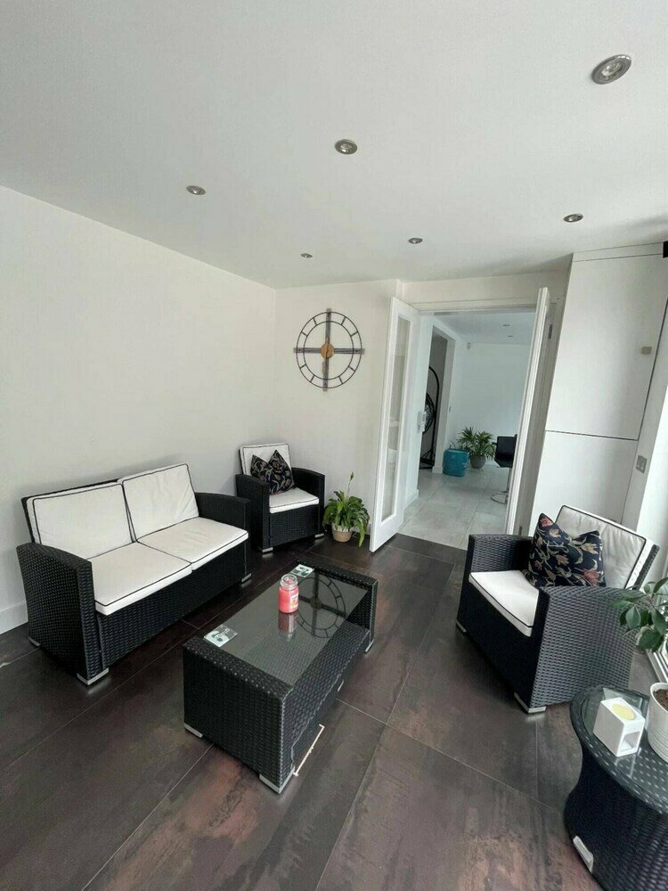 Incredible 5BD House on Private Road - Tulse Hill