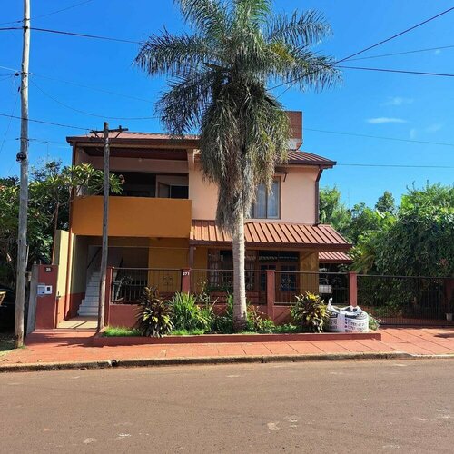 Hostel Sueño de Julieta, Забронировать Хостел Хостелы Пуэрто-Игуасу, рядом с Three Borders Landmark, Хостел