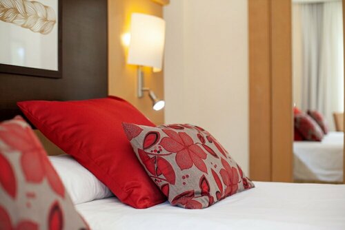 Grupotel Aguait, Varaa Hotelli Hotellit Baleaarit ruokailulla, Puolitäysi / Täysihoito