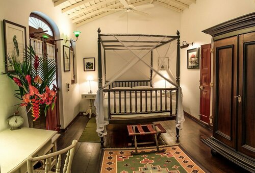 Royal Bar & Hotel, Забронировать Отель Отели Канди 3 звезды, рядом с Kandy Clock Tower, 3*