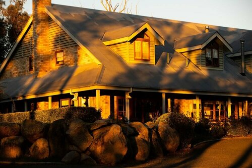Girraween Country Inn, Prenota Hotel Eukey Queensland