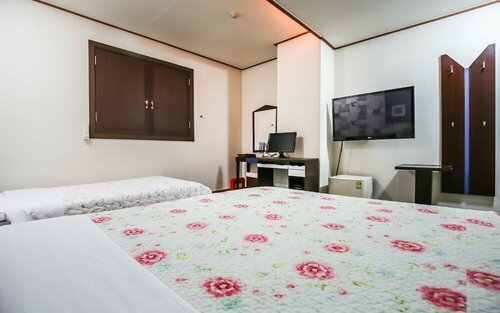 Daejeon Cherry, Prenota Hotel Yuseong-gu 