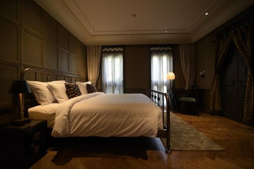 Hotel Verdigris, Забронировать Отель Муанг Пхукет