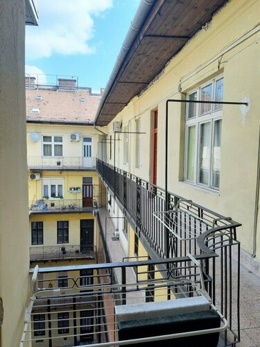 Mia Casa Apartment, Забронировать Апартаменты/квартира Отели Будапешта с парковкой, рядом с Станция метро Kalvin Square, Парковка