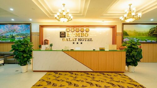 Bombo DaLat Hotel, Забронировать Отель Отели Далата с парковкой, рядом с Площадь Лам Вьен, Парковка