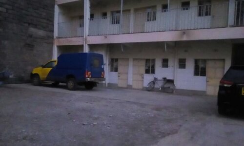 Haqy Guest House, Book Pension Hoteller i Nakuru med parkering, Parkering
