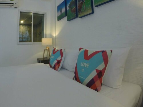 At We Patong hostel, Забронировать Хостел Карон Бич остров Пхукет