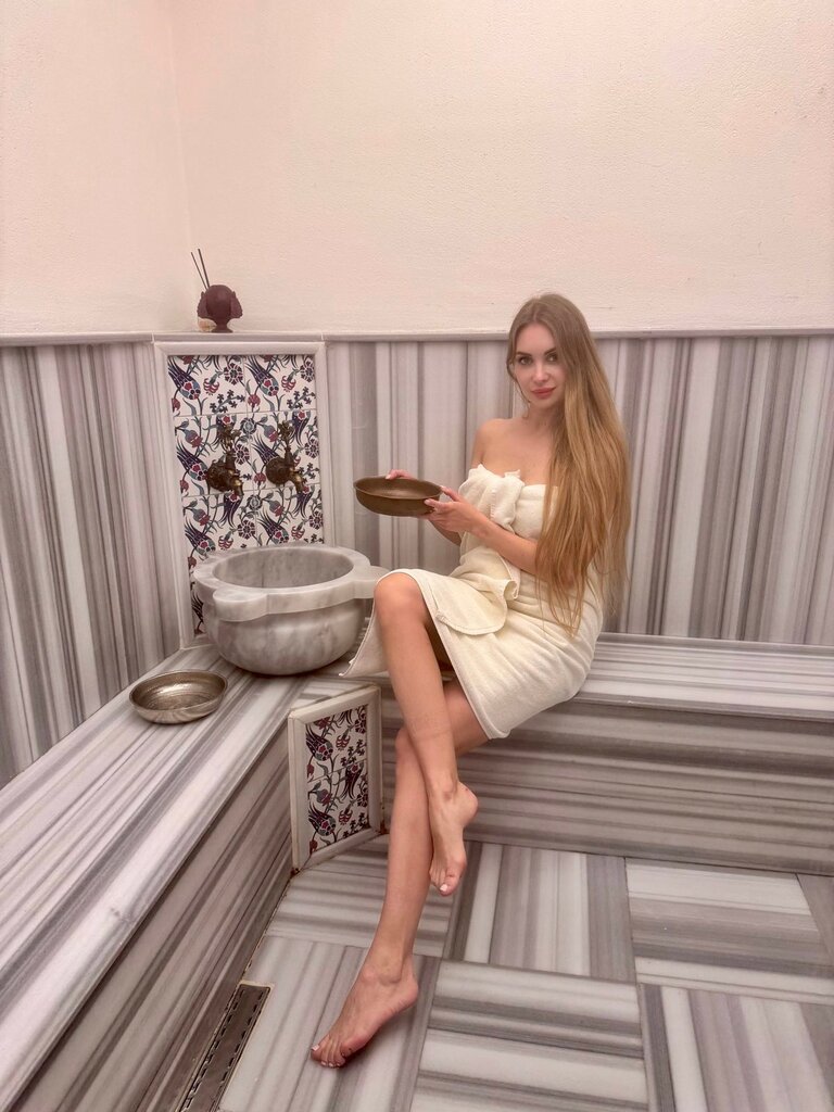 Magnova Studios Hotel