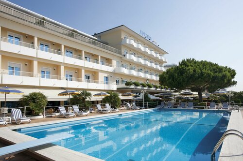 Hotel Aurora, Prenota Hotel Hotel a Veneto con piscina, Piscina