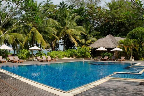 Khaolak Paradise Resort, Забронировать Курортный отель Каолак-Бич 