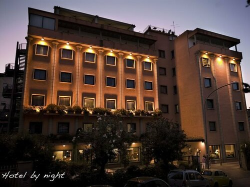 Grand Hotel Tiberio, Boek Hotel Hotels in Rome met zwembad, Zwembad