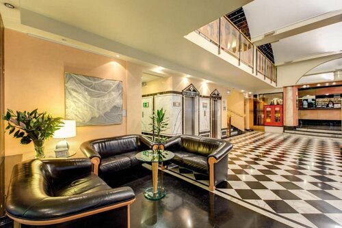 Brunelleschi Hotel, Забронировать Отель Отели Милана с парковкой, рядом с Палестро, Парковка