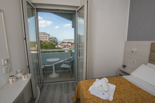 Hotel New Zanarini, Забронировать Отель Отели Риччоне по системе «всё включено», Всё включено
