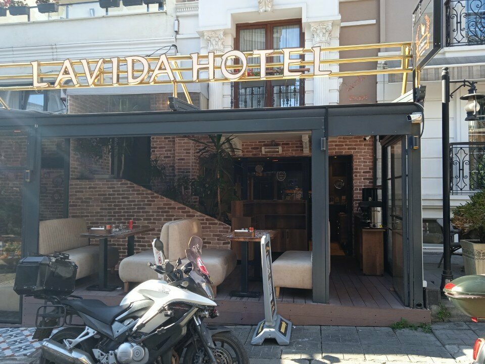 La Vida Hotel