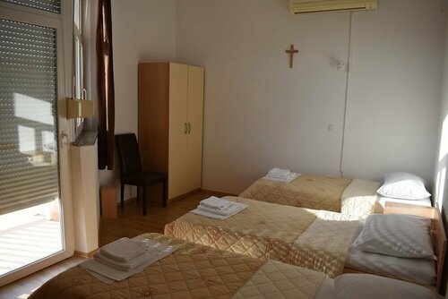 Guest House Regina Mundi, Забронировать Гостевой дом Отели Меджугорья с завтраком, рядом с St. Jacobs Church, Завтраки